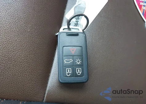 2017 Volvo Xc60 T5 Dynamic из США, поврежденный, VIN YV440MDR1H2034852